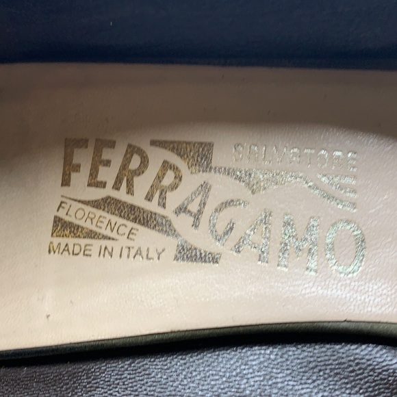 Salvatore Ferragamo Suede Olive Green Heels Size 12B - Picture 5 of 6